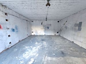 Photo 2- click for photo gallery